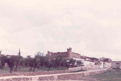 Higuera de Vargas.. Castillo del Coso. Asociación española de amigos